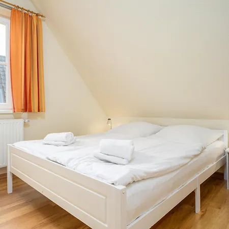 Haus Meeresrauschen Whg. Mr-2 * Wustrow (Fischland)